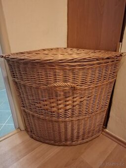 Ratanový koš