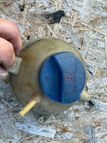 Díly škoda octavia 1 - expanzní nádobka