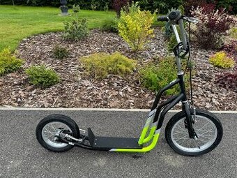 Koloběžka Yedoo City 16" / 12" - černo/zelená