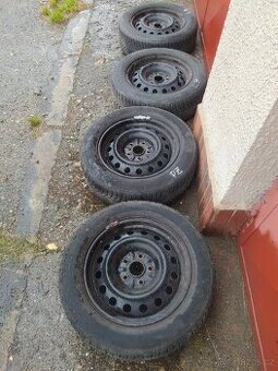 zimní pneu 205/60 R16 92H ráfek 6,5Jx16 ET39 toyota
