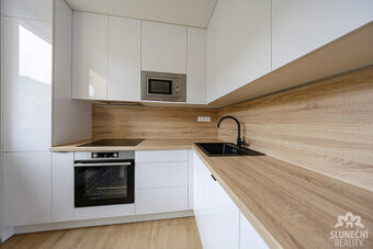 Pronájem bytu 1+1 s lodžií, 31 m², Kroměříž