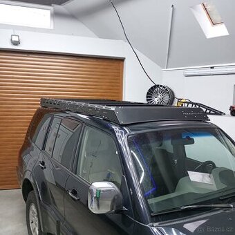 Mitsubishi pajero zahradka roofrack atest sd8
