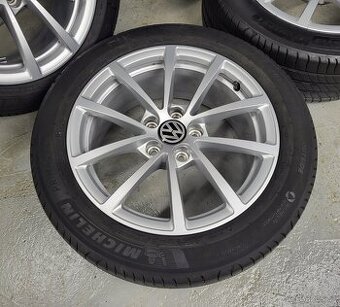 Originál 17" Audi A6 5x112 VW Škoda letní pneu