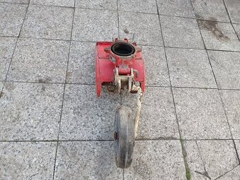 Prodám meziřadkovou okopávačku Tera Vari systém