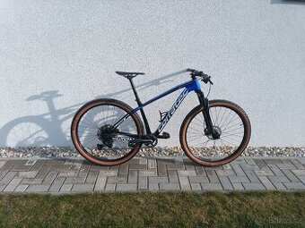 PRODÁM  CORRATEC REVOLUTION 29" SUPERLIGHT