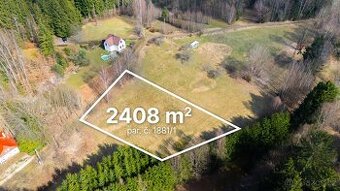 Slunný stavební pozemek 2408 m² v obci Velké Hamry