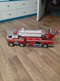 Tlapková patrola - hasičské auto (velké )