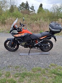 KTM 1050 ADVENTURE