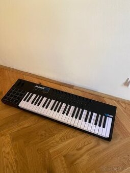 MIDI Keyboard Alesis VI49