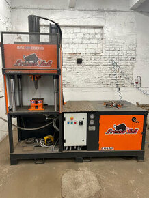 střihač elektromotorů separátor kabely recyklace PresseBull