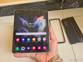 Samsung Galaxy ZFold3 5G plně funkční za dobrou cenu