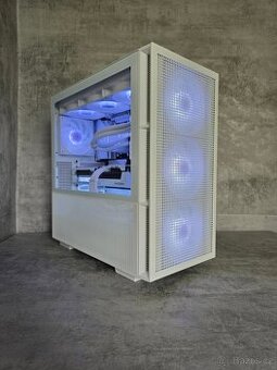 Herní PC AM5/Ryzen 7700/RX9070XT/32GB RAM/2TB NVMe