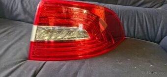 Prave zadni svetlo skoda superb II sedan face lift