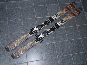 NASERVISOVANÉ DÍVČÍ 130 CM LYŽE CARVY V3TEC