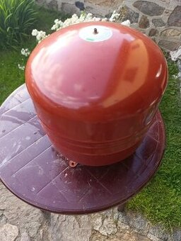 Expanzní nádoba 50l