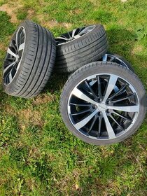 ALU kola Tomason 18" 5/112+letní pneu