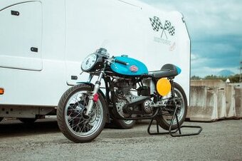 Koupím motor jawa 890