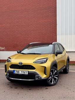 Toyota Yaris Cross 1.5 Hybrid 2022 AWD Executive 18 000km ČR