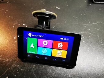 Navigace GPS s kamerou Navitel