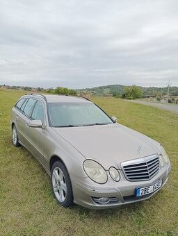Mercedes Benz E320 CDI 4 - MATIC