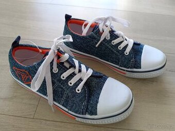 Nové úžasné tenisky - 34 vel.