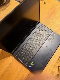 Acer Predator Helios Neo 16 Abyssal Black kovový