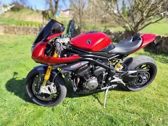 TRIUMPH STREET TRIPLE RR