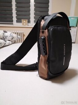 Batoh přes rameno crossbody NOVÝ