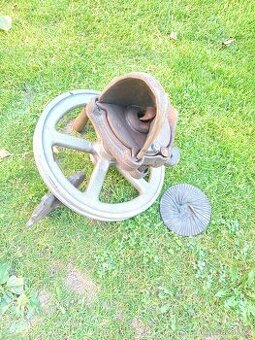 Mlynek na kukuricne zrno