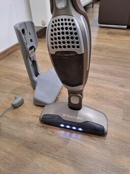 Aku tyčový vysavač