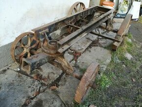 Podvozek stabilní motor Benz Třebíč