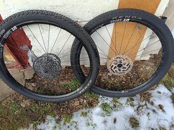 DT Swiss 1700 29" zapletená kola