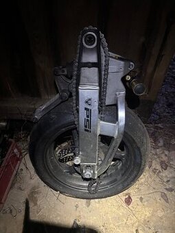 Zadni cast na Honda CBR 600RR 03-06