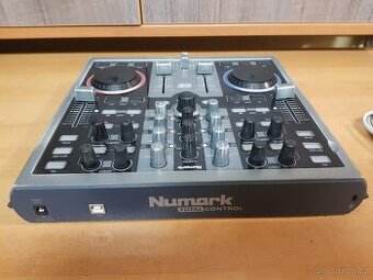 DJ konzole- kontrolér NUMARK Total Control