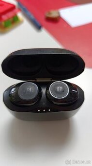 bluetooth sluchátka JBL