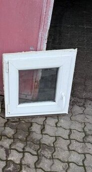 Okno plastové