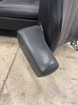 Mercedes w123 loketni operka