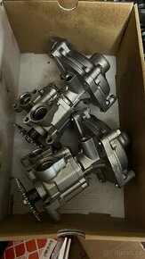 Yamaha R1 rn12 vodní pumpa a olejové čerpadlo