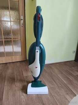 Prodám Vysavač VORWERK KOBOLD 136 s elektronickou klepaci hl