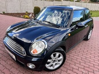 Mini Cooper 1.6 88KW,XENONY,KLIMA,KůŽE,ESP
