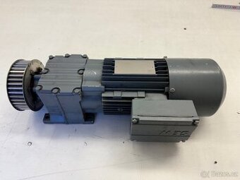 motor s převodovkou SEW-EURODRIVE