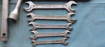 k Mercedesu,Německo,orig.