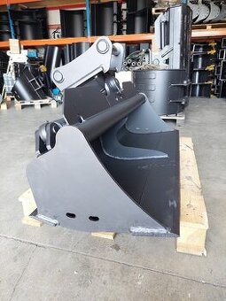 Dvoubřitá hydraulická svahovka na bagr 5 tun