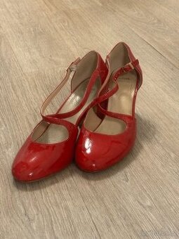 Červené Baťa Společenské Lodičky