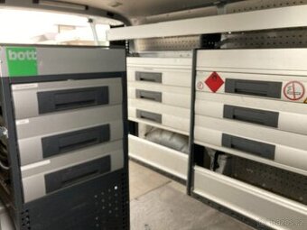 Plechové dílenské boxy Transporter Regály Bott