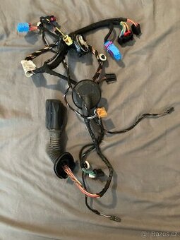 Elektroinstalace dvěří škoda octavia 3