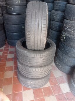 225/45R17