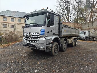 Mercedes Benz AROCS 8x4 třístranný sklápěč. . PRODÁNO