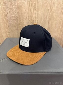 H&M kšiltovka - 1