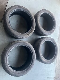 PIRELLI P ZERO 255/45 ZR19
